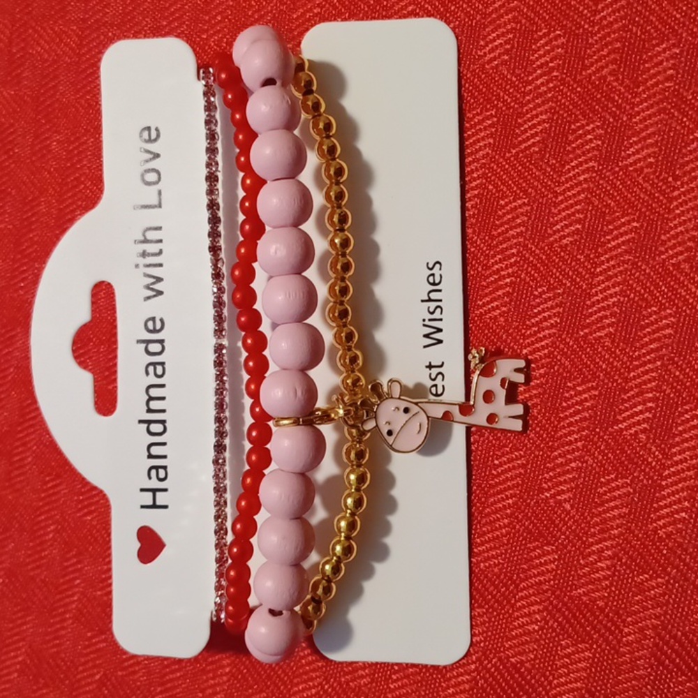 Kids Bracelet Set With Giraffe Charm